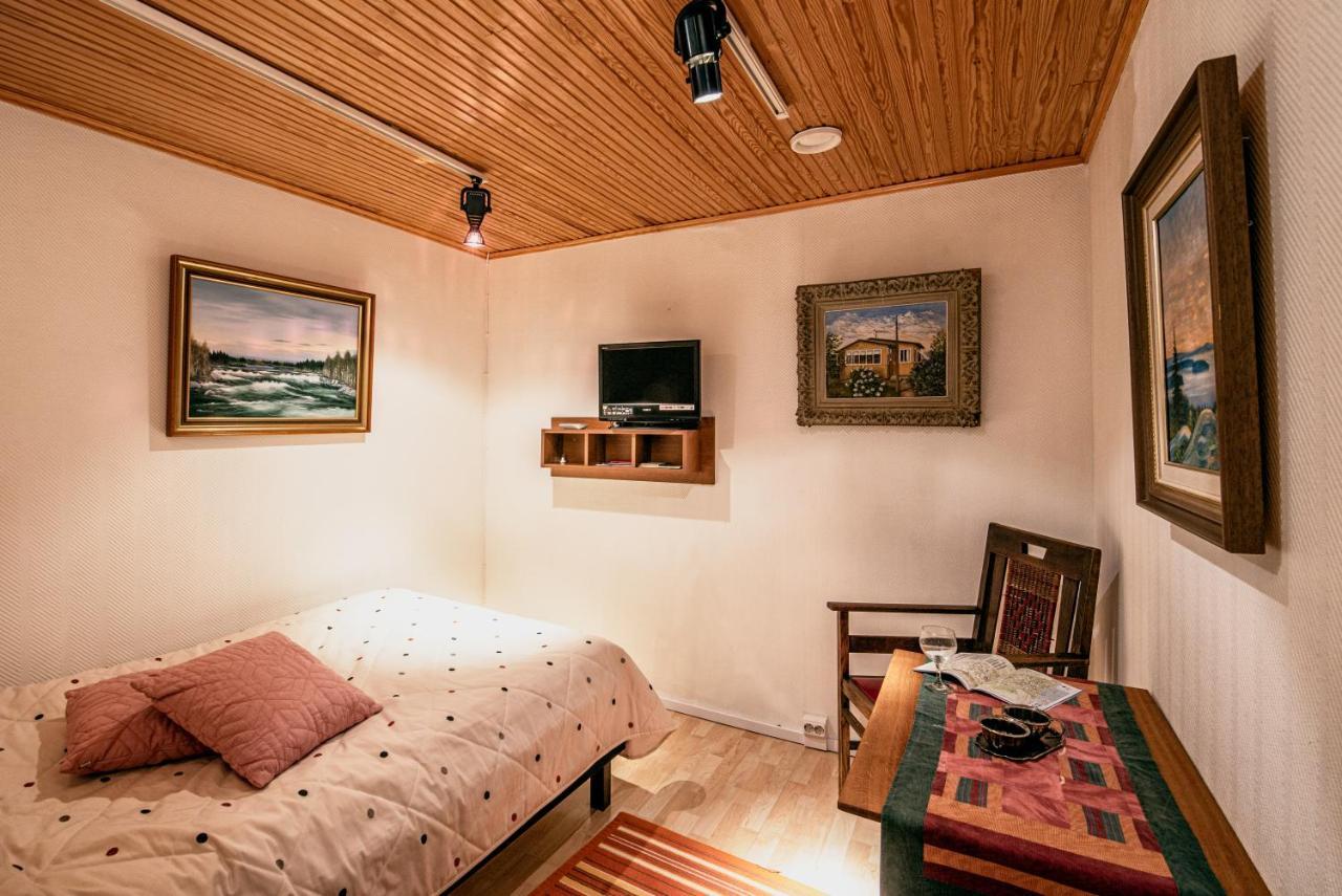 Juhlamenot Oy Villa Soderkulla  ภายนอก รูปภาพ